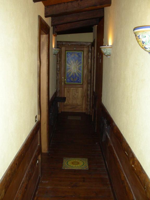 Agriturismo Mezzaluna Malchina Eksteriør bilde