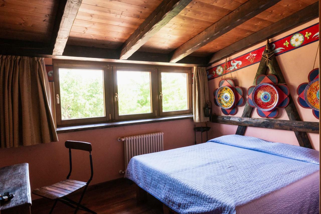 Agriturismo Mezzaluna Malchina Eksteriør bilde